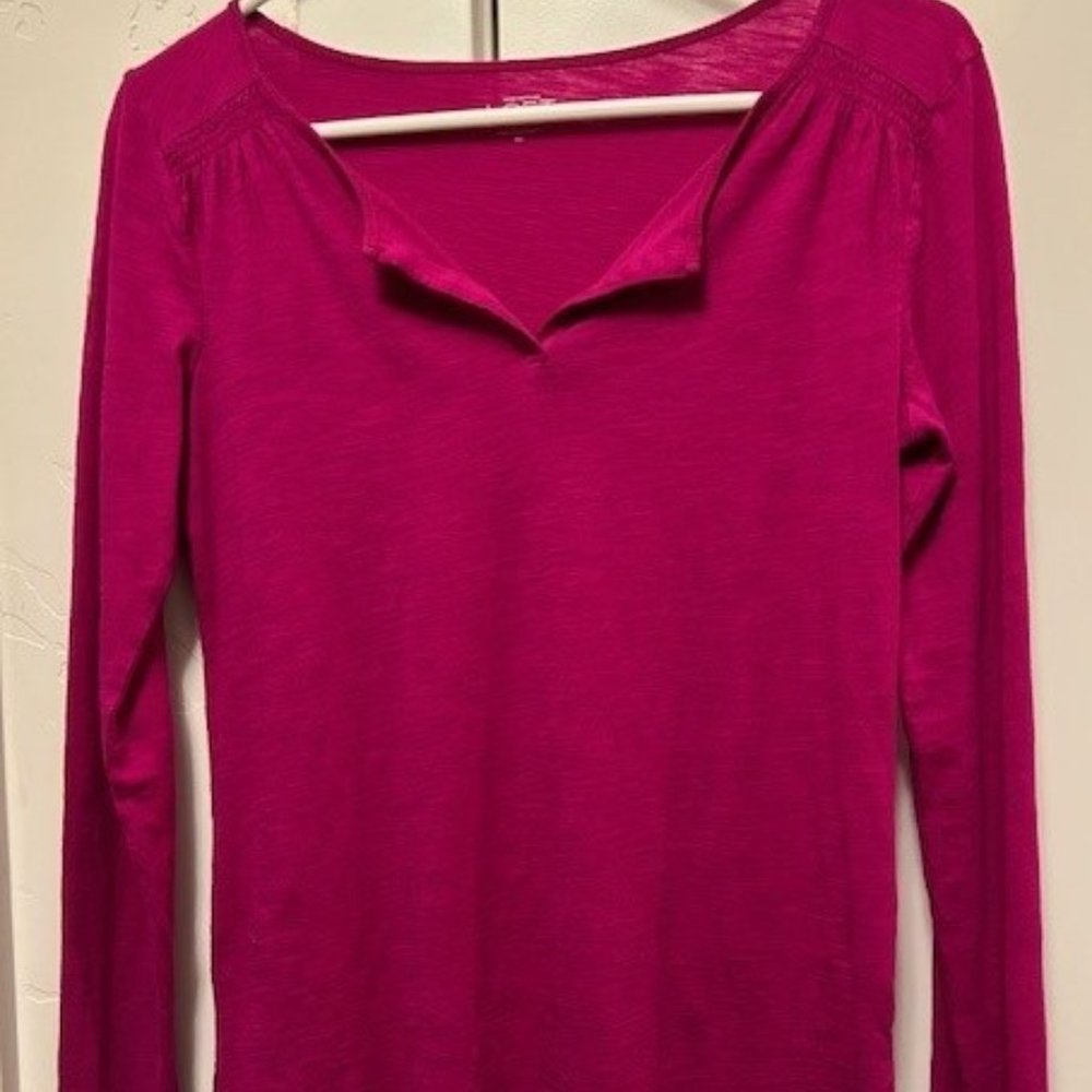 Ann Taylor Loft Raspberry Top Size XS